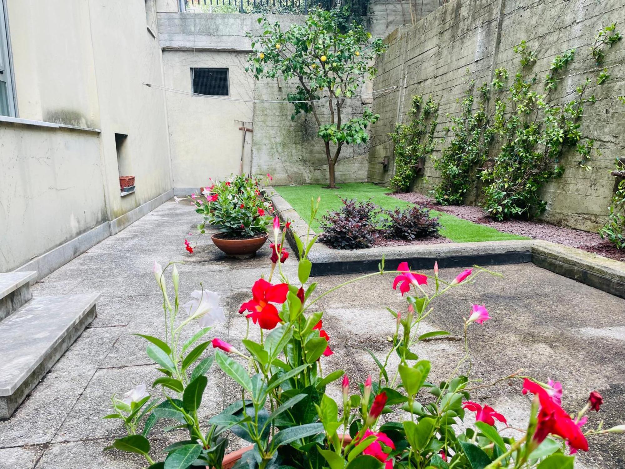 Lemon Tree Resort - Freeparking - Garden Genua Buitenkant foto